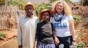 Karen Lynch Belu with beneficiaries of WaterAid